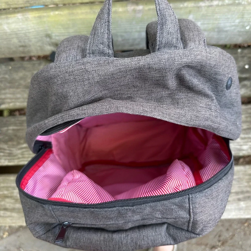 Herschel Supply Co Pop Quiz Backpack Raven Crosshatch Gray‎ Travel School Unisex